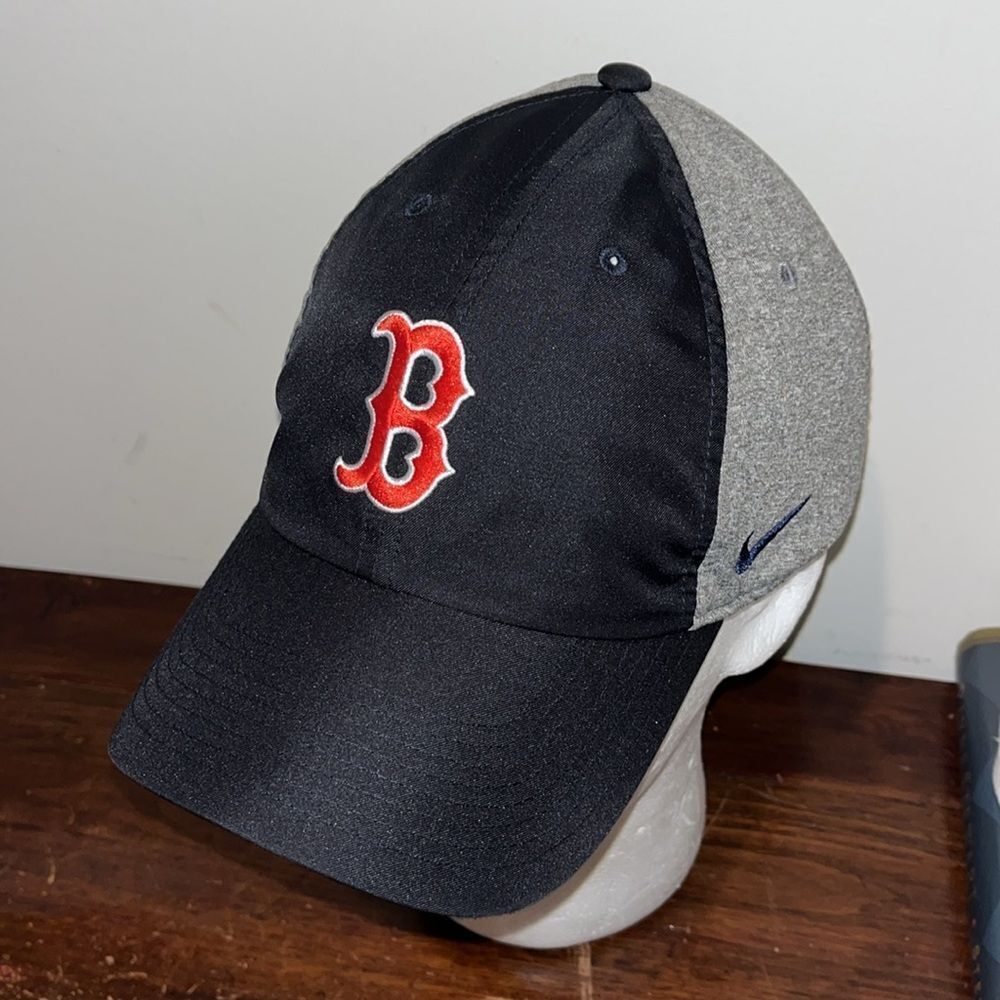 Nike Boston Red Sox Black Gray Dri Fit Heritage pro model baseball cap hat